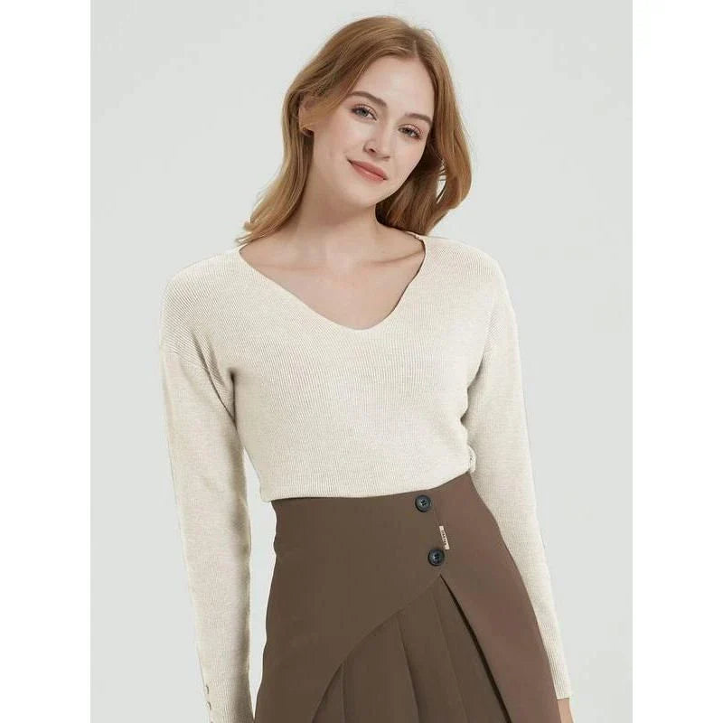 Slim-fit knitted jumper in beige, khaki, and black colours with V-neck design and full-length sleeves