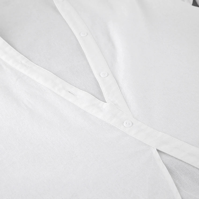 Relaxed-fit white casual set with shorts, featuring a loose, comfortable design made from premium cotton for all-day style and comfort.