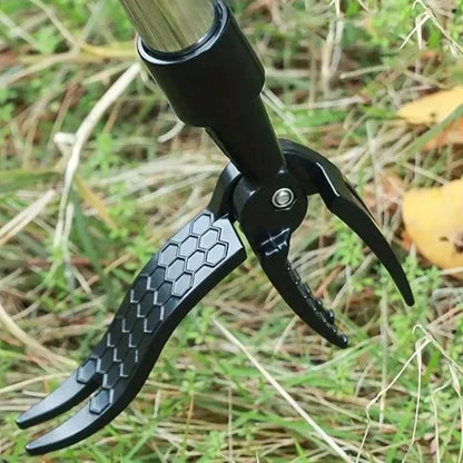 Aluminium Stand-Up Weed Puller with Long Vertical Handle for Effortless Gardening