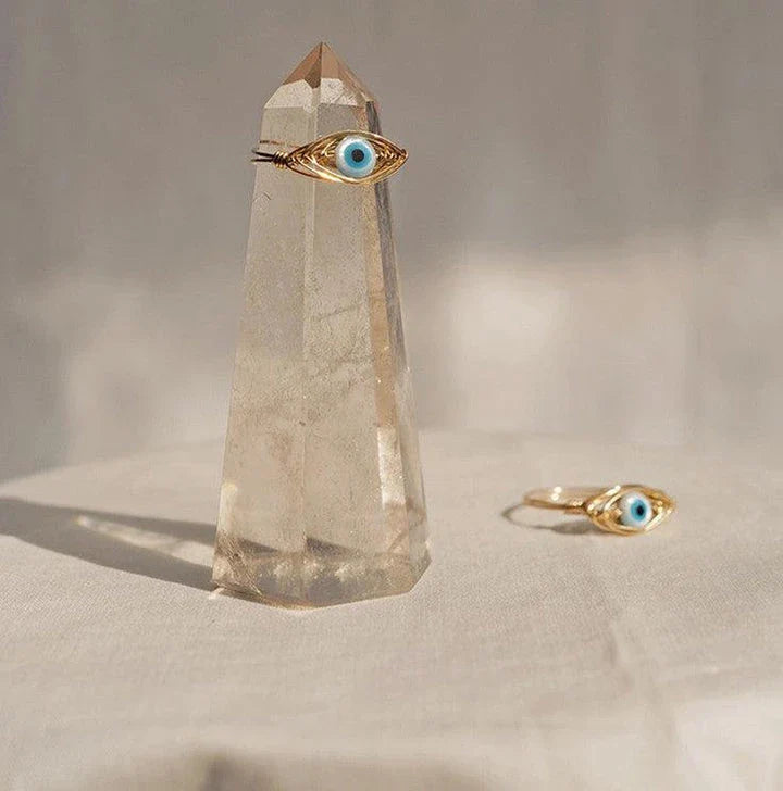 Elegant Lover's Eye Ring made with lustrous mother-of-pearl shell, featuring a delicate and Bohemian-inspired design