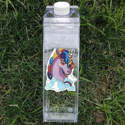 Premium transparent water bottle made with eco-friendly materials, featuring a crystal-clear design and durable construction for everyday hydration