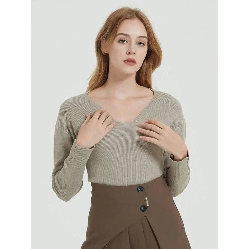 Slim-fit knitted jumper in beige, khaki, and black colours with V-neck design and full-length sleeves