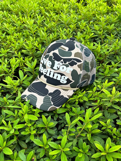 Stylish camouflage curved brim hat with embroidered lettering from Trendha
