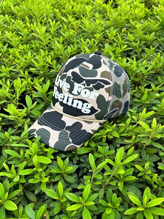 Stylish camouflage curved brim hat with embroidered lettering from Trendha