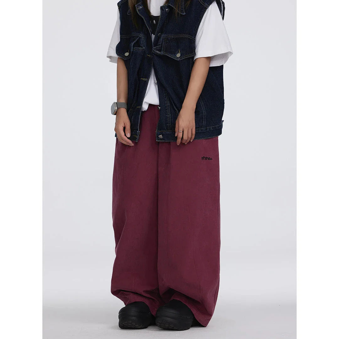 Sophisticated men's casual trousers in various colours, featuring a tailored straight-leg design and mid-rise waistline for a polished, British-inspired look.
