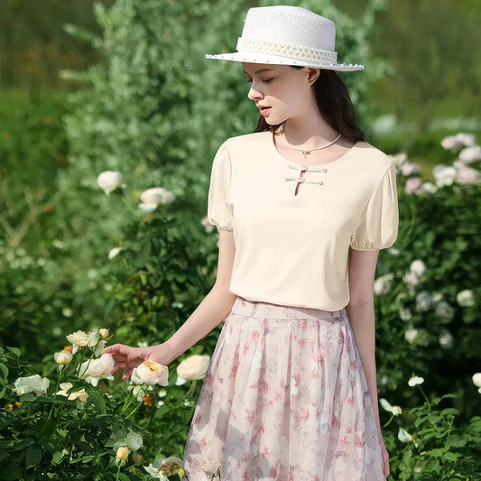 Women's elegant puff-sleeve summer top in a classic solid pattern and Chinese-inspired design