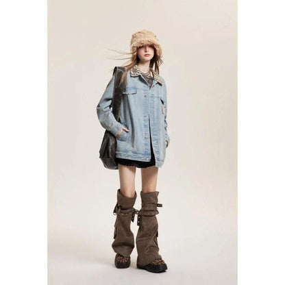 Stylish leopard print denim jacket with a comfortable and versatile design