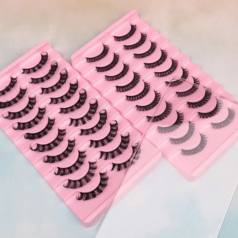 Premium synthetic false eyelashes with a sophisticated DD curve design and thick, volumised appearance for a captivating eye transformation