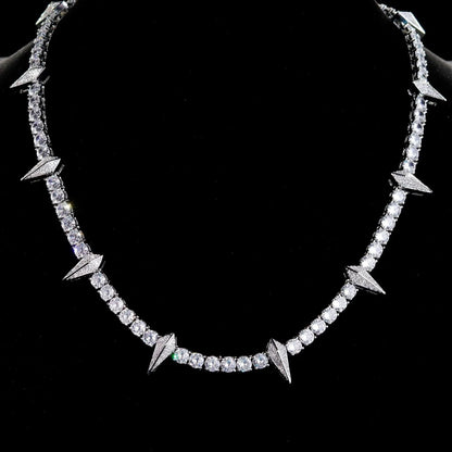 Stunning copper alloy and zircon necklace in adjustable lengths, a fashionable accessory for men and women