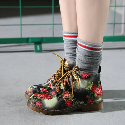 British-style Martin boots with a snake-skin texture for a sophisticated autumn look