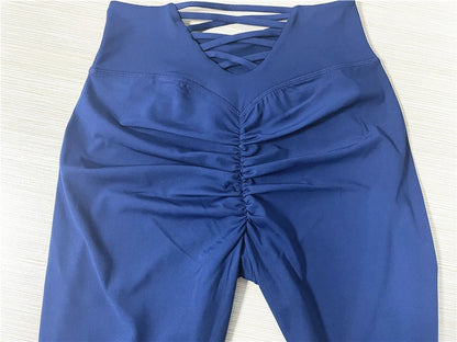 Premium 3-piece sports outfit with hooded top, camisole, and butt-lifting high-waist leggings made of durable nylon fabric