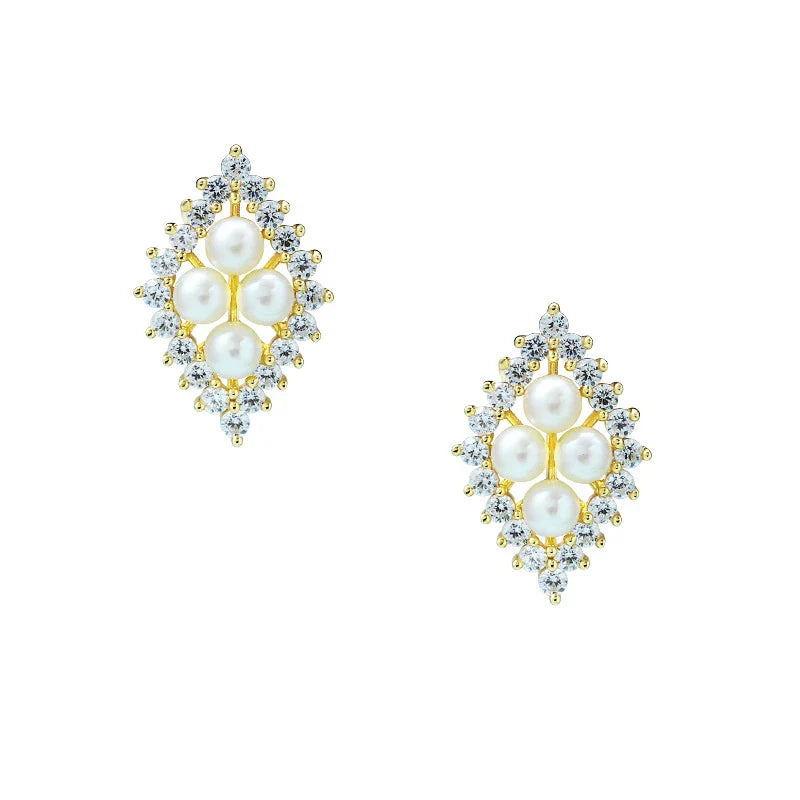 Elegant diamond-shaped natural pearl earrings for women, showcasing a retro-inspired design and high-quality silver construction.