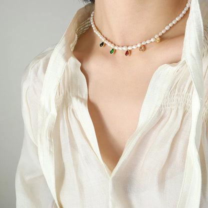 Elegant titanium steel necklace with a minimalist, sophisticated design and a polished, golden finish