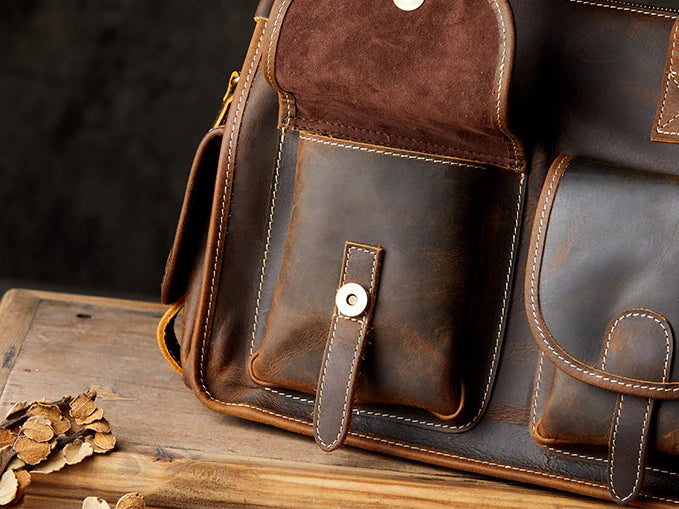 Trendha Men's Personality Leather Postman Handbag - A premium full-grain leather bag with a timeless British design, perfect for the modern gentleman