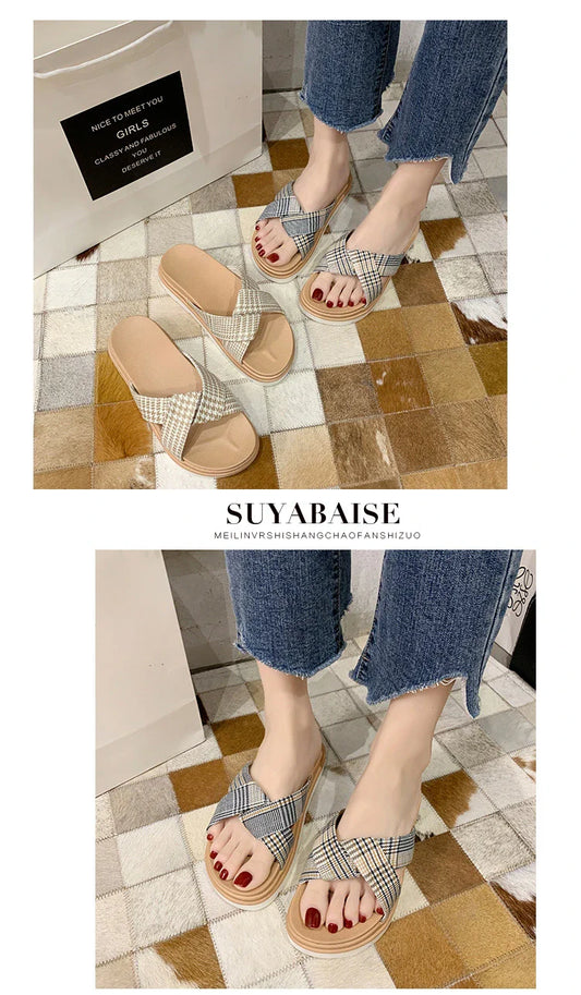 Premium non-slip herringbone slippers with a bow accent, featuring a canvas upper, fetal cowhide lining, and a rubber sole for comfort and stability.