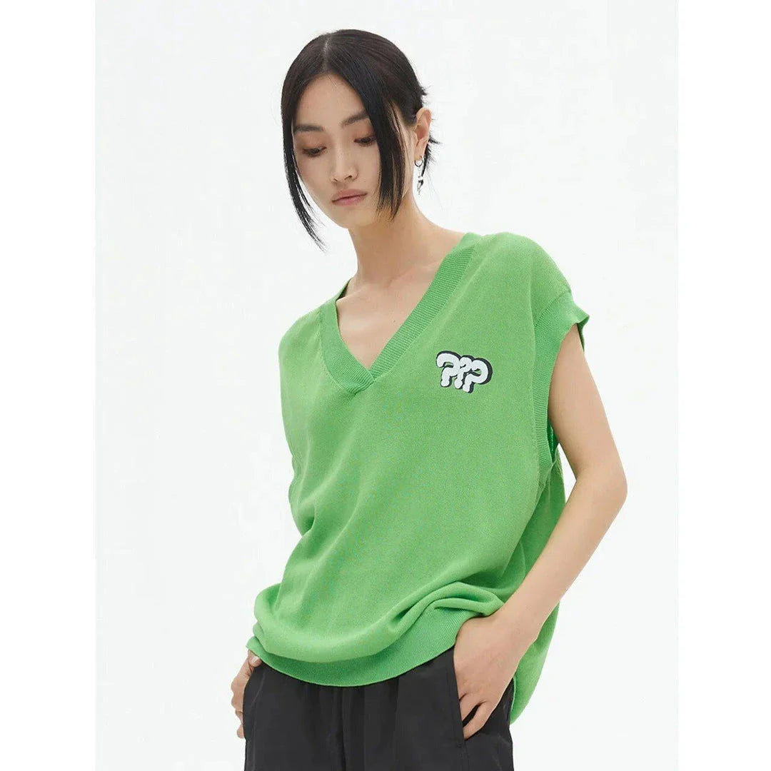 Elegant V-Neck Knit Vest for Stylish British Women - A premium knit vest with a classic design, tailored to flatter the middle-aged woman's figure.