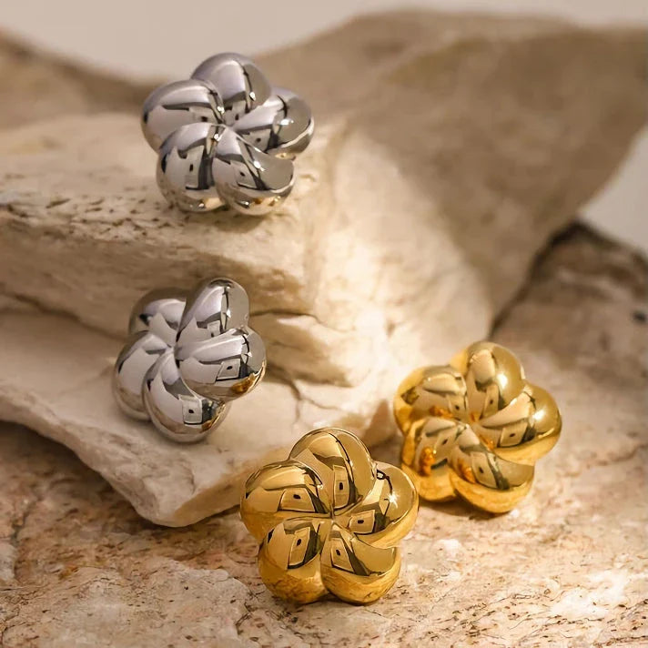 Elegant 18K gold plated flower-shaped stud earrings made from durable stainless steel