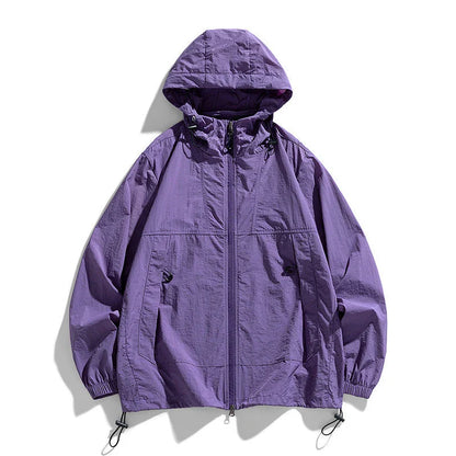A lightweight, versatile outdoor jacket made from premium nylon fabric, perfect for British adventures and outdoor activities.