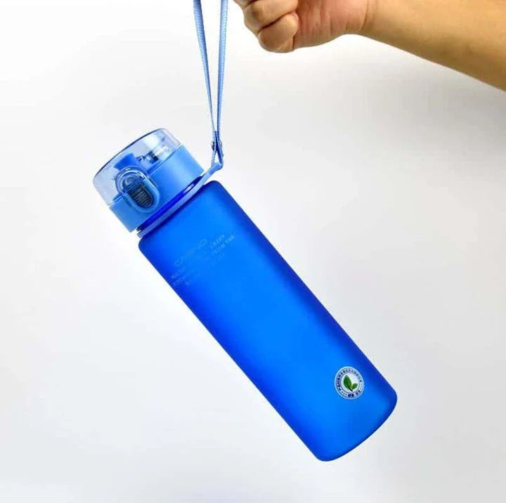 Premium BPA-free water bottle with leak-proof lid and thermal insulation to keep drinks hot or cold on-the-go