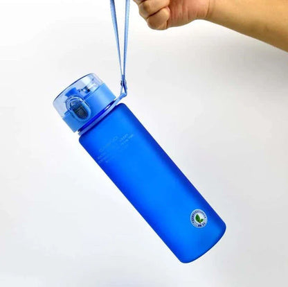 Premium BPA-free water bottle with leak-proof lid and thermal insulation to keep drinks hot or cold on-the-go
