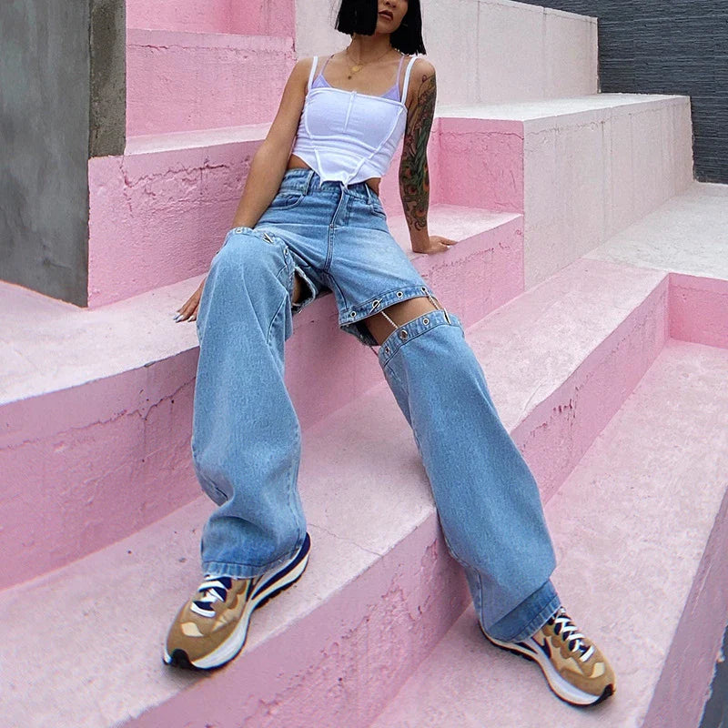 High-waisted wide-leg denim trousers in a stylish blue colour, featuring a comfortable and flattering fit
