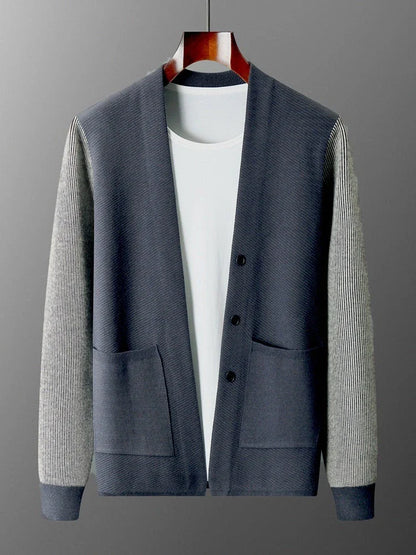 Men's knitted jumper with contrast sleeves, made from premium wool-blend fabric for superior quality and comfort.