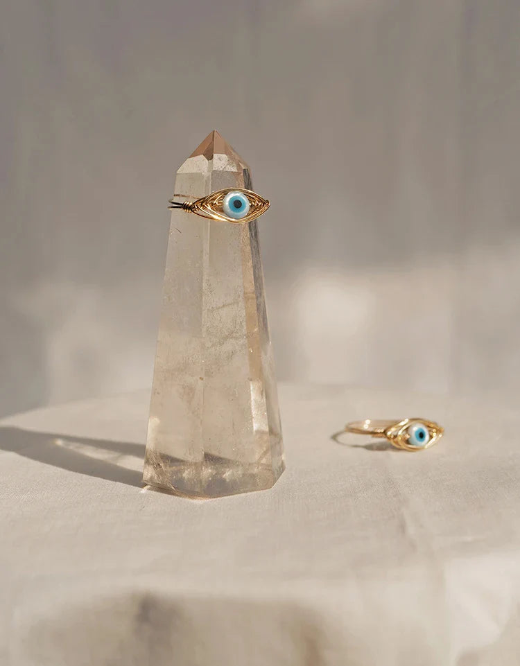 Elegant Lover's Eye Ring made with lustrous mother-of-pearl shell, featuring a delicate and Bohemian-inspired design