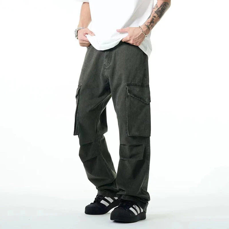 Premium men's overalls with innovative three-dimensional pleated design and large pockets, made from durable cotton fabric