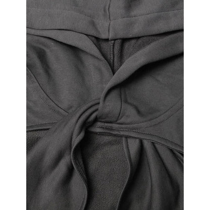 A cosy, stylish sweatshirt with a hollow-out design, perfect for everyday wear