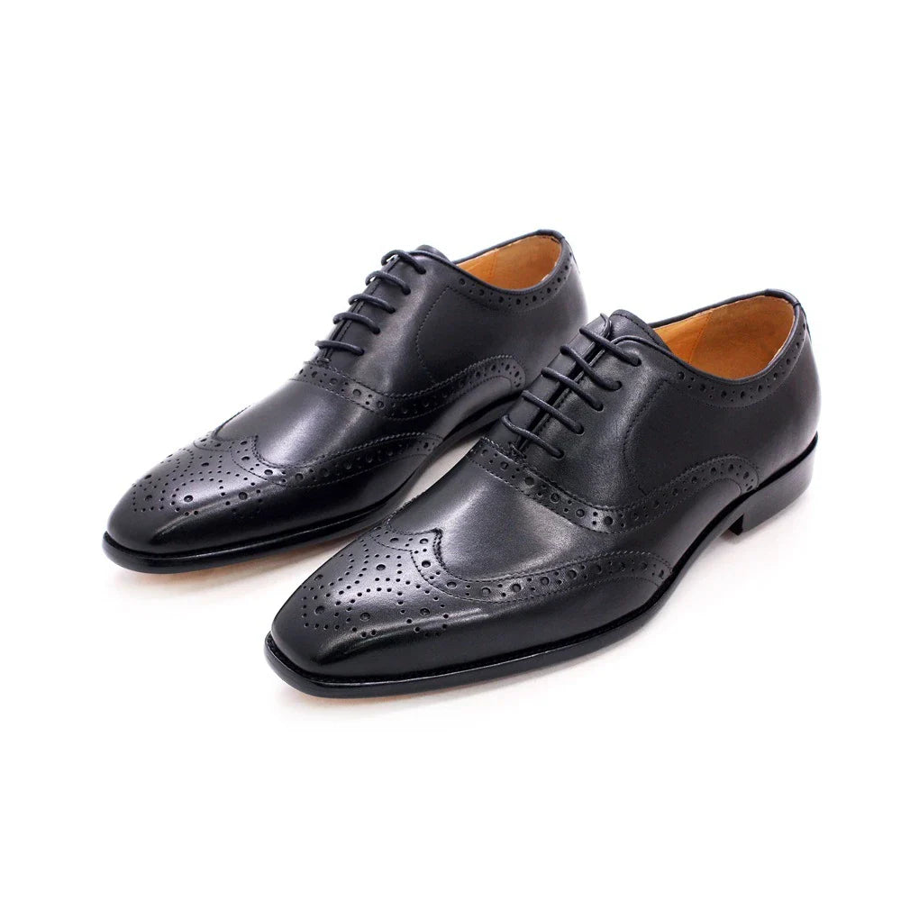 Premium British-style brogue leather dress shoes for men, featuring exquisite craftsmanship, durable construction, and a sophisticated, versatile design.