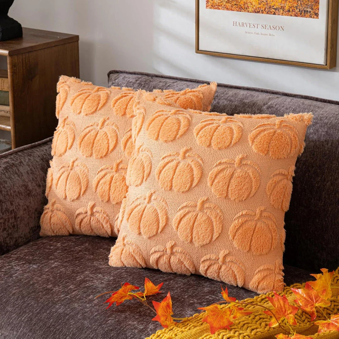 Cosy autumn pumpkin cushion cover made from luxurious faux fur, featuring a charming farmhouse-inspired design.