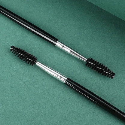 Premium Eyebrow and Lash Brush - Versatile Grooming Tool for Flawless Brows and Lashes