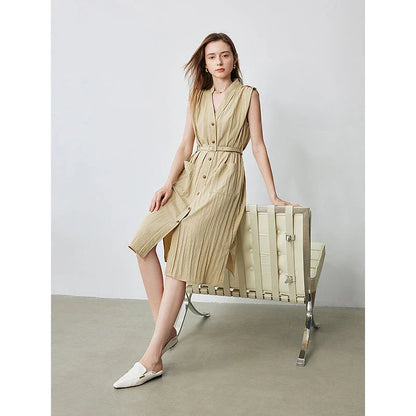 Elegant sleeveless midi shirt dress with V-neck and side pockets, perfect for summer in the UK