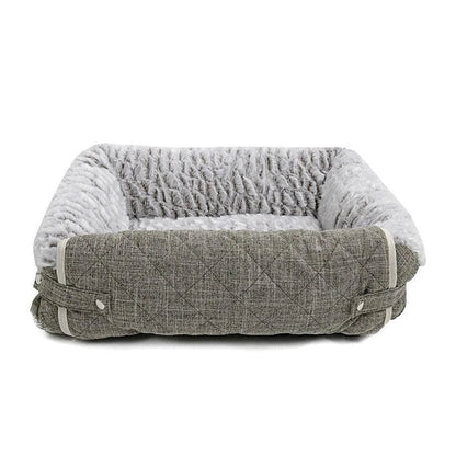 Cosy and spacious pet bed made with premium materials for maximum comfort and support