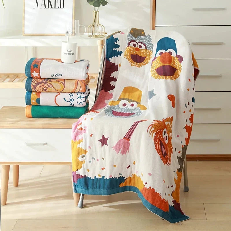 Luxuriously soft and quick-drying cartoon bath towel with 5-layer gauze cotton construction