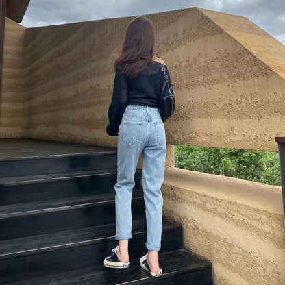 Premium high-waisted straight-leg denim trousers in light blue for autumn fashion
