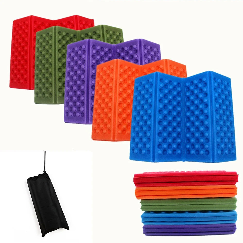 Foldable, waterproof camping mat made of high-quality XPE foam with honeycomb protrusions for added comfort and support