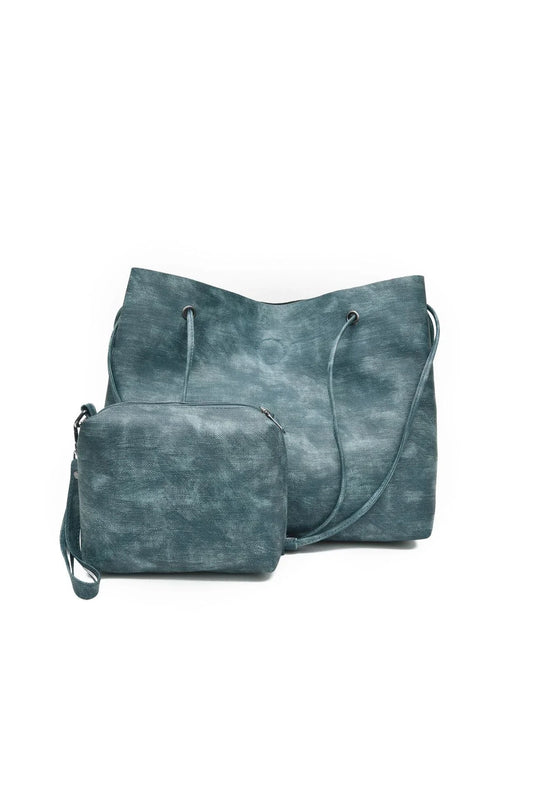 Stylish shoulder bag for modern mothers in the UK, featuring a premium PU leather design and versatile interior organisation