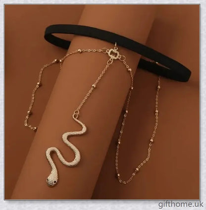 Premium gold metal Bohemian-style thigh chain with intricate beading and an adjustable fit
