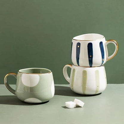 Cosy Style Ceramic Coffee Cup with Striped Pattern in Pastel Pink, Compact and Ergonomic Design for Comfortable Sipping