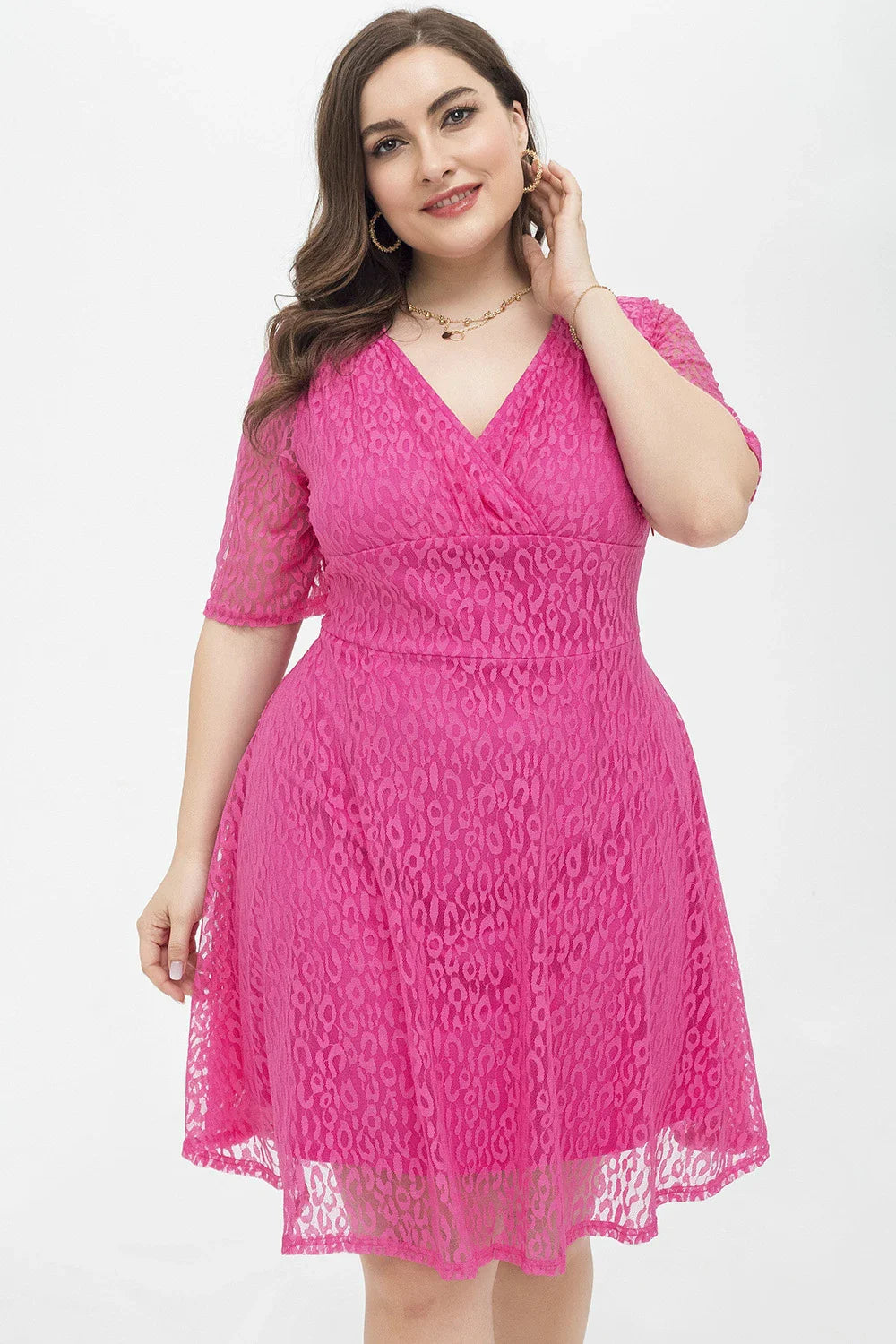 Elegant V-neck lace dress with tailored waist in rose red colour