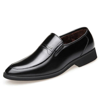 Premium cowhide leather shoes with breathable design and classic British style, perfect for discerning dads