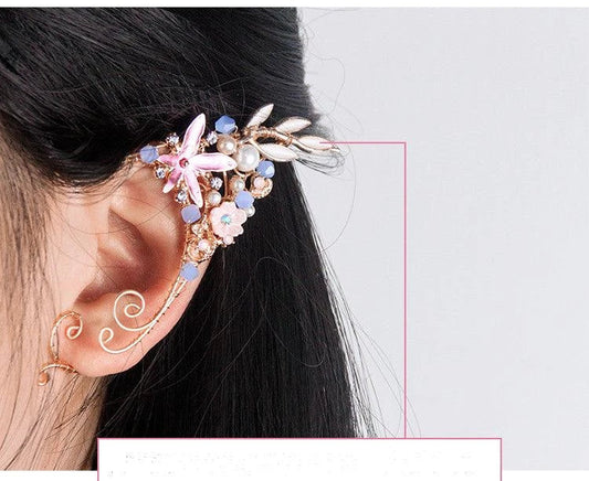 Antique-style Chinese earrings with delicate floral motifs in a silver-plated or gold-plated finish