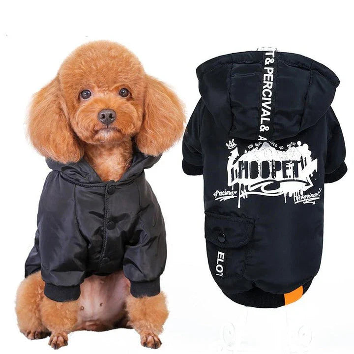 Stylish and cosy hooded jacket for pets, made from high-quality polyester with an adjustable design for maximum comfort and protection.