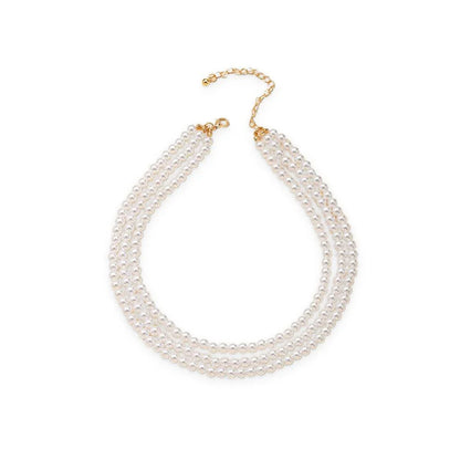 Elegant multilayered pearl necklace with a timeless design inspired by the glamour of the 1920s