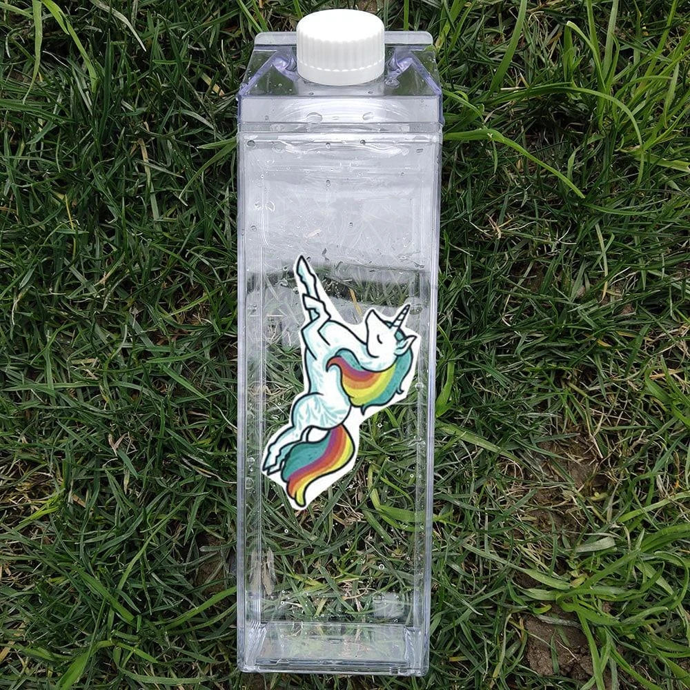 Premium transparent water bottle made with eco-friendly materials, featuring a crystal-clear design and durable construction for everyday hydration