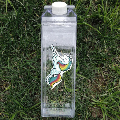Premium transparent water bottle made with eco-friendly materials, featuring a crystal-clear design and durable construction for everyday hydration