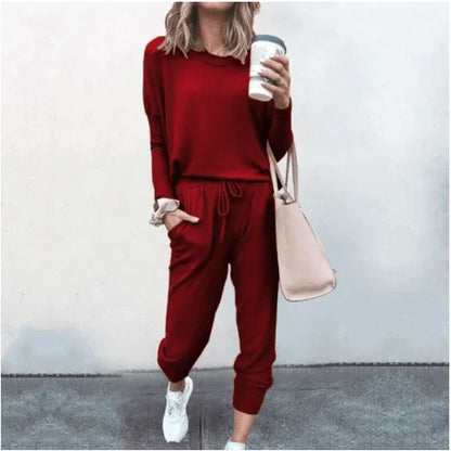 Premium casual loungewear set in soft pastel colours with long sleeves and elegant design
