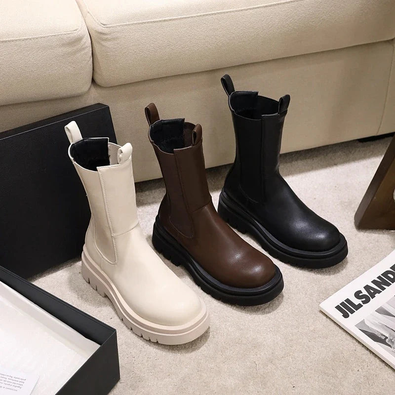 Stylish mid-heel British platform knight boots with robust sole, square toe, and thick heel