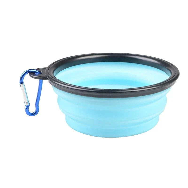 A collapsible pet silicone bowl in black, with a large 350 ml capacity, designed for outdoor adventures with your furry friend.